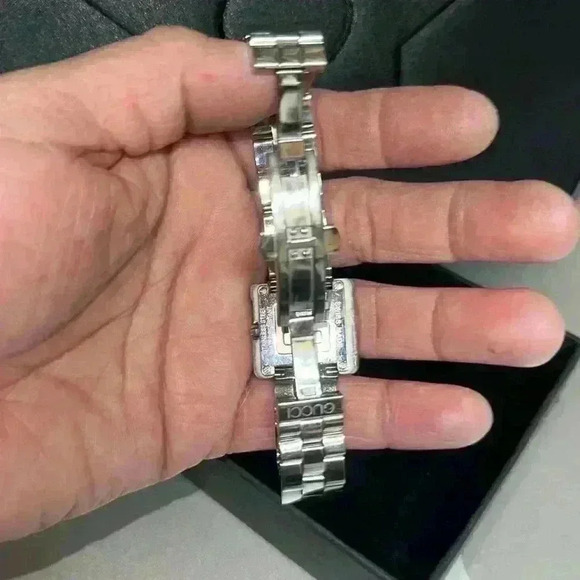 Available Authentic Gucci Women Watch - Picture 5 of 6